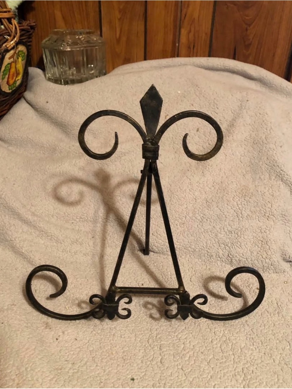 Ornate Black Metal Decorative /Easel Accent